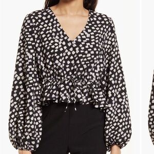 Vero Moda Black and White Geometric Blouse